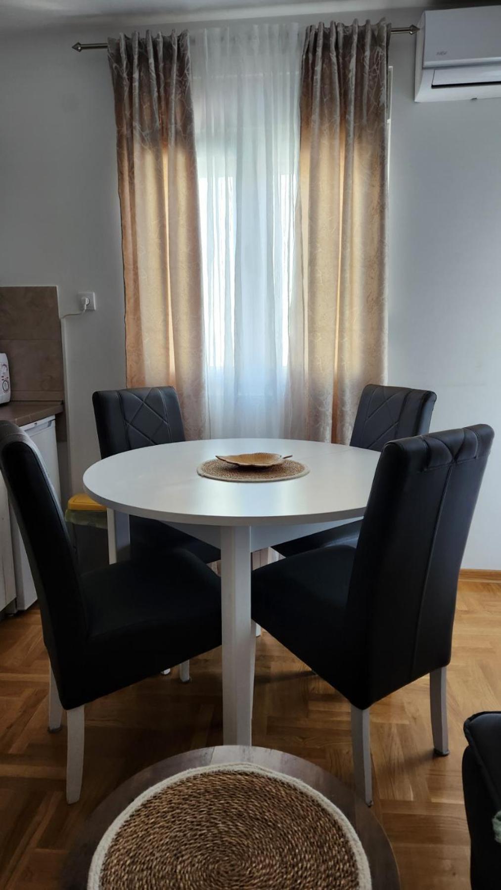 Apartman Tim Lux 2 Vrnjačka Banja Exterior foto
